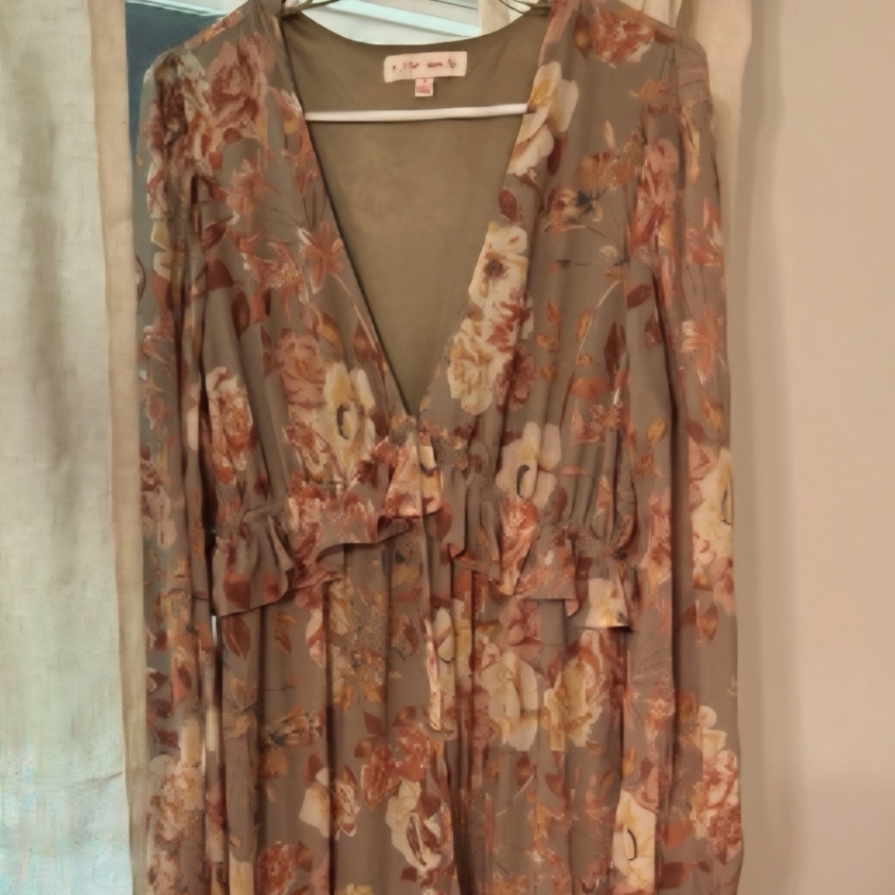Long sleeve floral maxi dress
